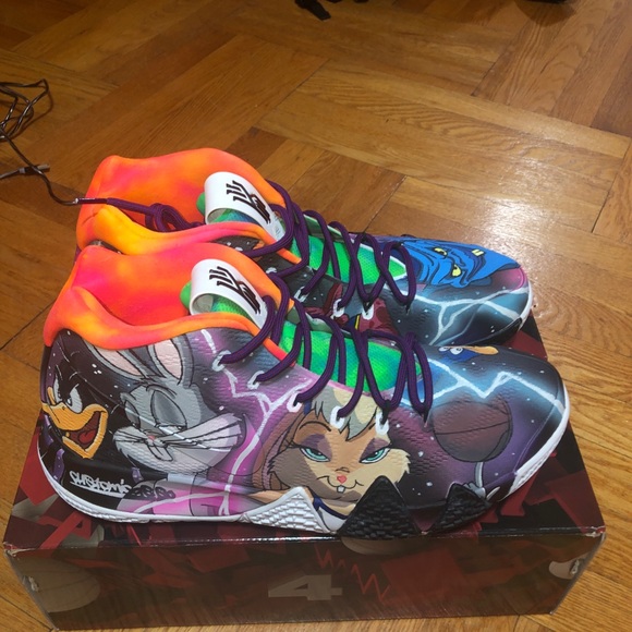 Kyrie 4 custom space jams size 12.5 mens - Picture 3 of 7